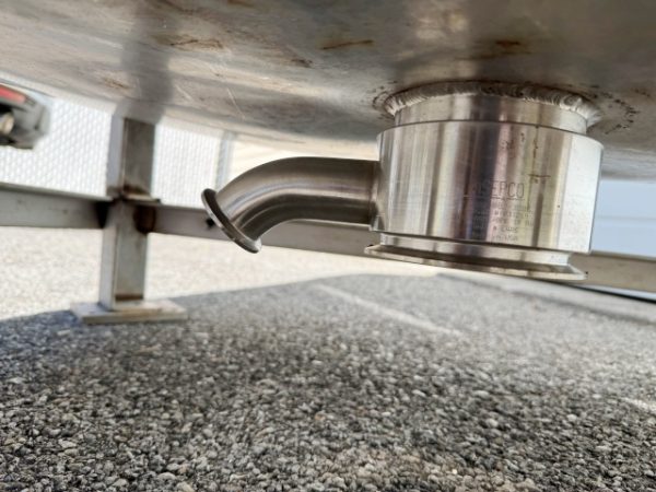 STAINLESS STEEL INSULATED HOLDING TANK - Image 6