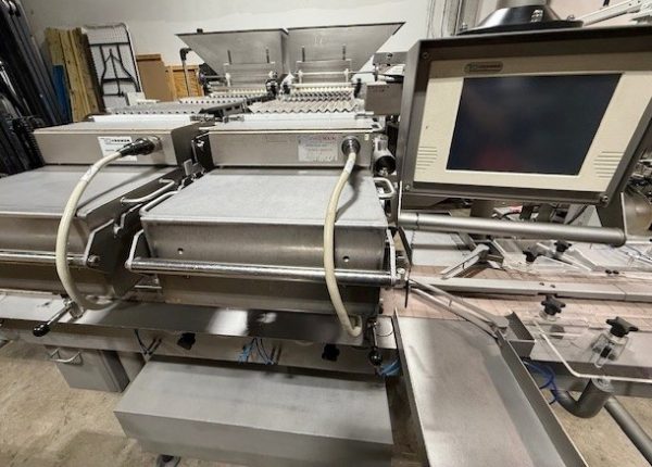 *SOLD* CREMER CF 1220-2, 24 LANE COUNTER WITH DUAL LANE CONVEYOR - Image 2