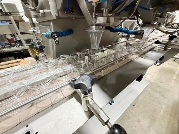 *SOLD* CREMER CF 1220-2, 24 LANE COUNTER WITH DUAL LANE CONVEYOR - Image 3